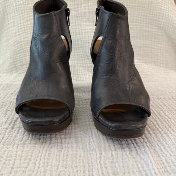 Coclico Platform Wood Heels Size 36.5 Dark Gray Blue Leather Cut Out Open Toe - Picture 7 of 15